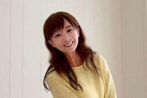 アグネス・チャン71歳、膝上ショーパンあわせたコーデで衝撃の神スタイル炸裂　「いつも若々しくて可愛い」