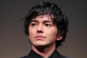 「本当にカッコよかった」「凛々しすぎる」林遣都、ヒゲたくわえ精悍な姿に激変　「VIVANT」サイドストーリー大反響