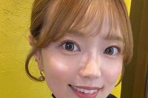 フルート奏者・SUAI、ホルターネックのワンピ姿で美貌ダダ漏れ　「くらくらするほど美しい」「超カワイイ」