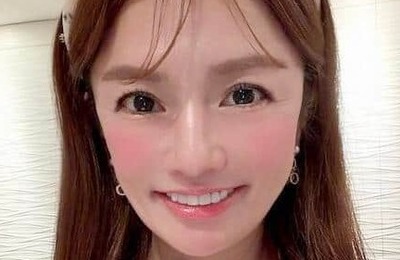 安西ひろこ、ミニ丈白ショーパンあわせたコーデで神スタイル炸裂　「可愛い過ぎる」「美しい」「本当に綺麗」