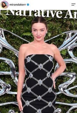 ミランダ・カーさんのインスタグラム（＠mirandakerr）より