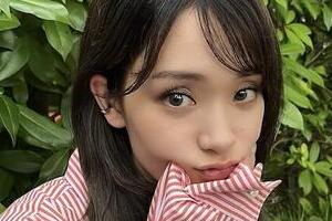 剛力彩芽、ピンクの膝上ミニ丈ワンピ姿＆髪をアップに...かわいさ限界突破　「スタイル抜群」「国宝級ですね」