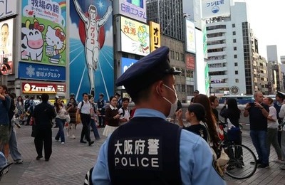 「暴れたい人、騒ぎたい人が集まっているんかな」　道頓堀とは対照的...阪神タイガース連覇を甲子園で祝ったファン