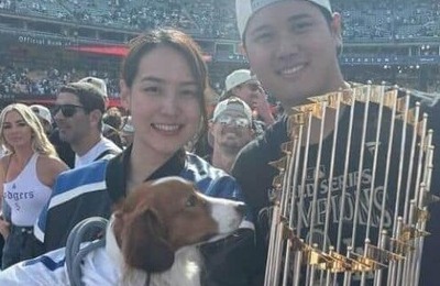 大谷翔平選手の妻・真美子さんに「いつ見ても素敵」 ドジャース夫人会の最新ショットに注目「笑顔が奥ゆかしい」