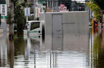 電車が不通、土砂崩れで道路は規制、停電は半月過ぎても続く　台風25号が千葉県に残した長期間の苦しみ