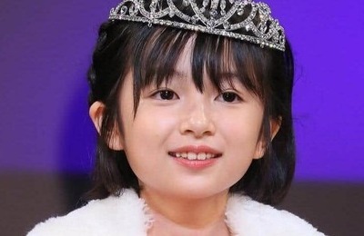 「東宝シンデレラ」最年少グランプリの14歳、サラサラヘアーの自撮り反響　「着実に大人の女性へ」「どんどん美しく」