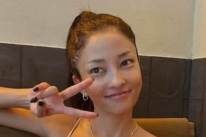 黒木メイサ、黒ドレス姿で色気ダダ漏れ　「圧倒的美すぎるっ！」「美しすぎてビビります」「キレイすぎ」悶絶