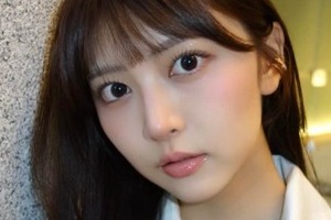 石川さゆりの姪・満里奈、超ミニあわせた秋服コーデに反響　「めちゃくちゃ可愛い」神スタイル炸裂