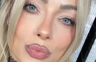 アメリカ美女レスラー、ミニスカゴルフウェアで超豪快フルスイング！　本田圭佑が「誰？」W杯で話題