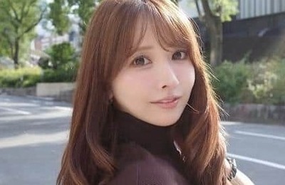 三上悠亜「ミニスカのチア姿」美スタイルに釘付け　台湾バスケチームのチアリーダー、ほっぺハートがキュート