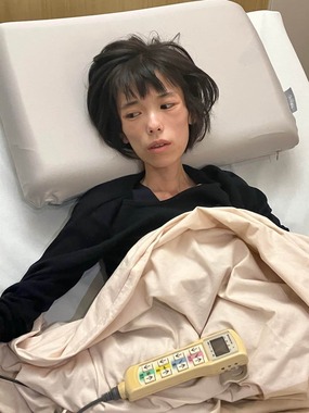逮捕の影響で急性ストレス障害などと診断されたるなさん（遺族提供） 
