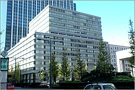 東京・丸の内の三菱商事本社