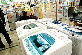 東京秋葉原の電気機器ディスカウントショップ