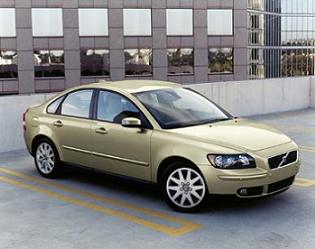 ボルボ・カーズ・ジャパンが発売する「ボルボ S40 T-5」