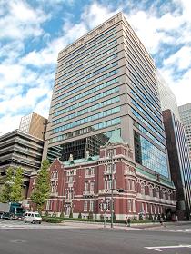 全国銀行協会が入居する東京･丸の内の銀行会館。銀行業界に再編はあるのか