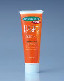 マンダムが発売する「はつみつ洗顔フォーム」