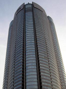 「ヒルズ離れ」はホント?