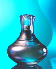 コーセーが発売する『リリーシング　アロマ　オードトワレ』