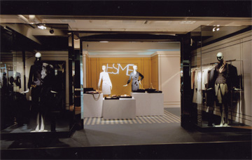 オンワード樫山が展開する新ブランド「エスメ」