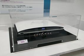 次世代DVD、年末商戦で激突へ