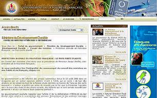 告訴を伝えるポリネシア政府HP。「子猫殺し」騒動は政府の告訴という異例の事態を招いた