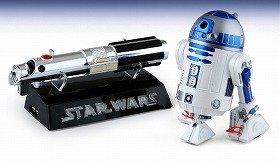 ニッコーが発売する「STAR WARS R2-D2 Wireless Webcam with Skype」(左：ライトセーバー型Skype対応USBフォン、右：R2-D2型ウェブカメラ)