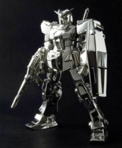 純プラチナ製の機動戦士ガンダム「GUNDAM FIX PLATINUM」