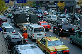 自動車保険の売れ行きが伸び悩んでいる（写真はイメージ）