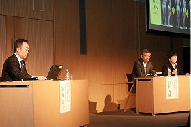 4月15日に開かれたトークセッション。左から司会のワコール人間科学所長篠崎彰大氏、河田光博教授、間壁治子教授
