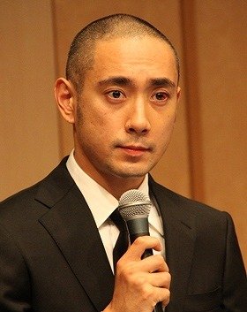 海老蔵「示談」受けるのか トラブル相手がシグナル