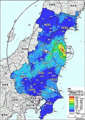 「年間1ミリシーベルト以上」は広範囲に及ぶ（文部科学省「航空モニタリング」より）
