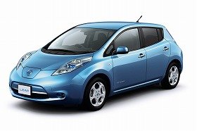 日産が2010年末に発売した電気自動車「リーフ」