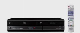 DVDとHDDレコーダーとが一体になったVHS録再機「DMR-XP25V」。パナソニックは11年末に国内向け製造を打ち切った