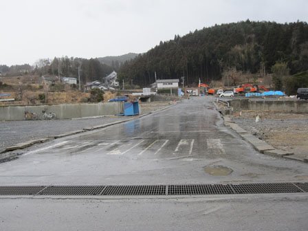 現在の細浦地区（手前が海）