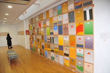 ひとかかえの花と避難、それが絵画展の始まりだった【福島・いわき発】