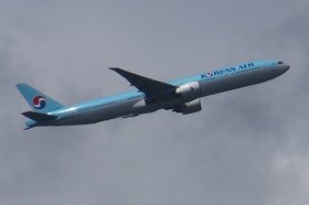 大韓航空機は成田に「緊急」着陸したのか（写真は同型機）