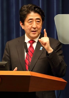 安倍首相、「移民受け入れ」方針じゃなかった　テレビ番組で「ノー」、「負の部分」にも言及