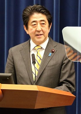 安倍首相（14年6月撮影）