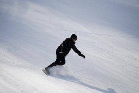 韓国・冬季五輪「日本で分散開催」はアリか　「検討」報道受け、ネット早くも大荒れ