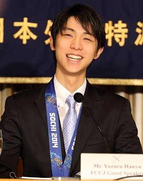 羽生選手に「親密交際」の噂…？（14年4月撮影）