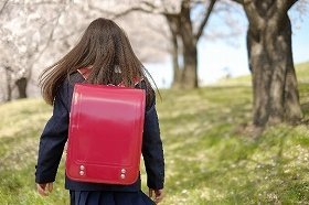 女子小学生の「おしゃれ」最前線　ネイルに脱毛...どこまで許せる