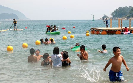 海開きに歓声【岩手・大槌町から】（55）