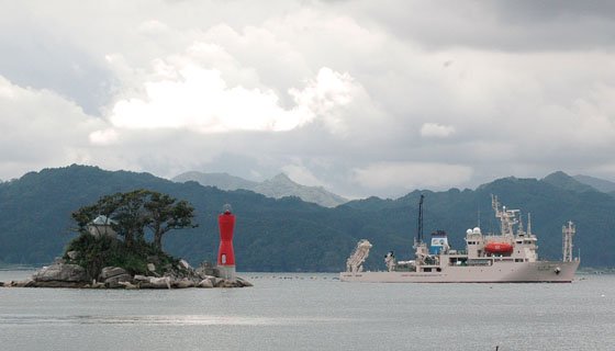 新青丸着岸【岩手・大槌町から】（62）