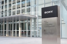 音楽配信の転換に続き、ソニーのスマホ事業の行方に注目