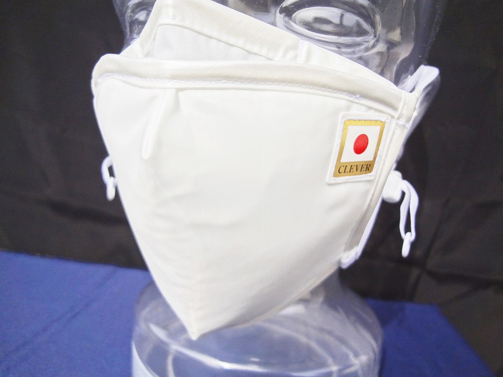 羽生選手が着用したマスク（くればぁ提供）