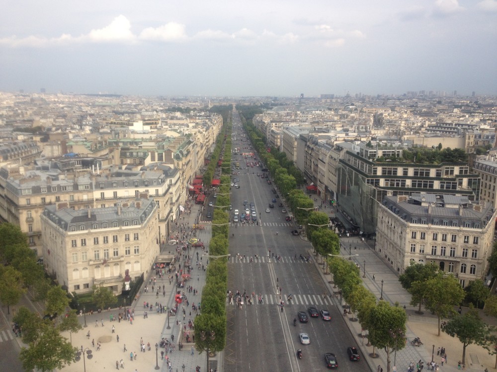 GACKT「差別体験」談に在仏邦人も共感　「ビシッと言い続けることは大切」