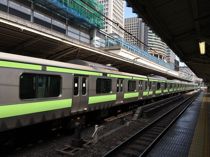 山手線「完全ストップ」で都心大混乱　「乃木坂46の握手会に遅れる」と悲鳴