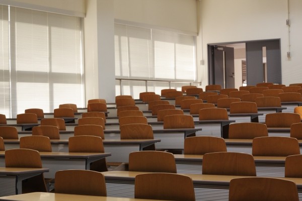 100人の学生が受講していた（画像はイメージ）