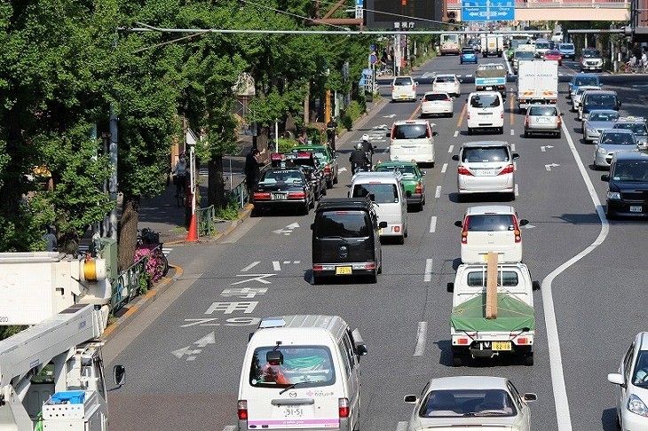 現場は片側3車線の青梅街道