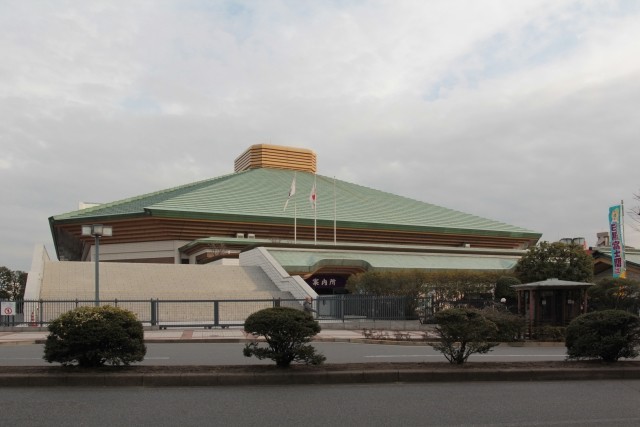 照ノ富士優勝で「第3次モンゴル黄金時代」到来　日本人力士が賜杯抱くのはいつの日か